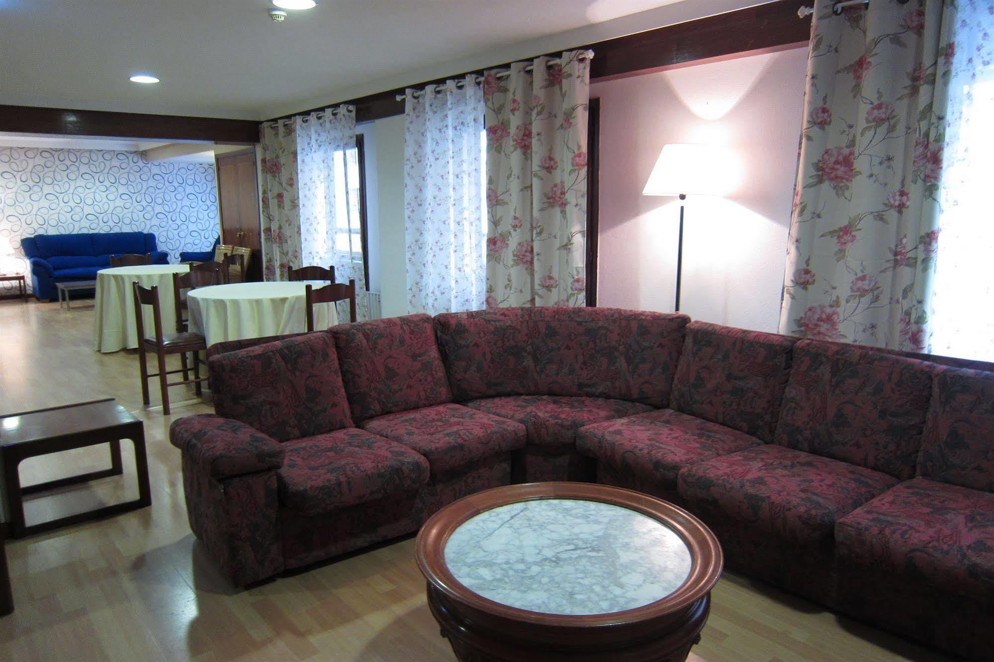 Hotel Acebos Azabache Хіхон Екстер'єр фото